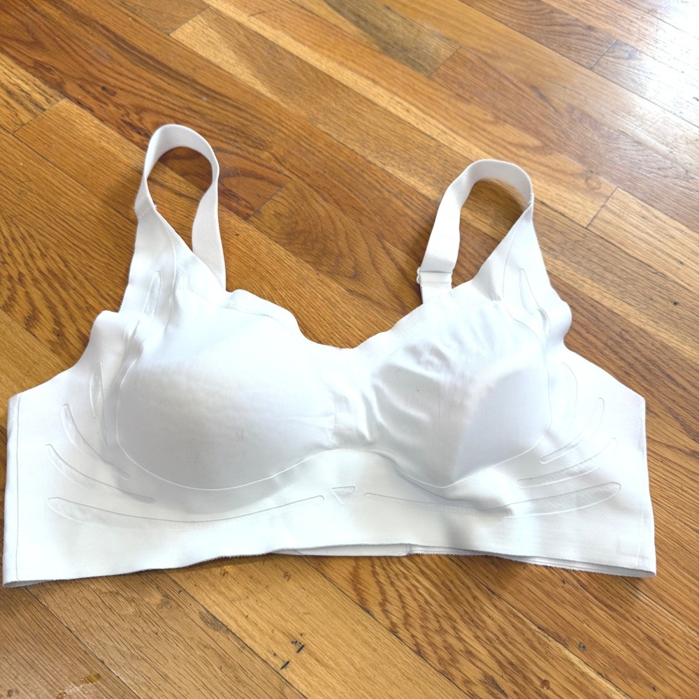 Seamless‎ Wireless Bra White Plus Size 3XL Adjustable Straps Comfort Everyday